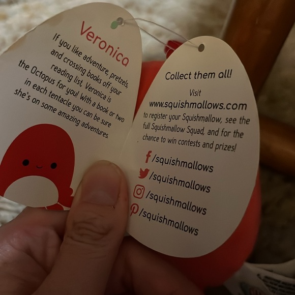 Squishmallows clip-on "Veronica." NWT - Picture 4 of 7